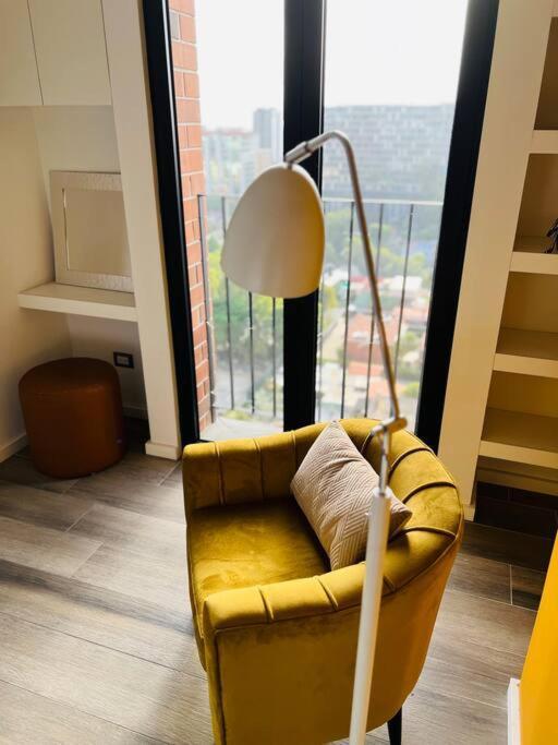 Apartamento 2 Habitaciones, Edificio Airali, Zona 10, Miradolo